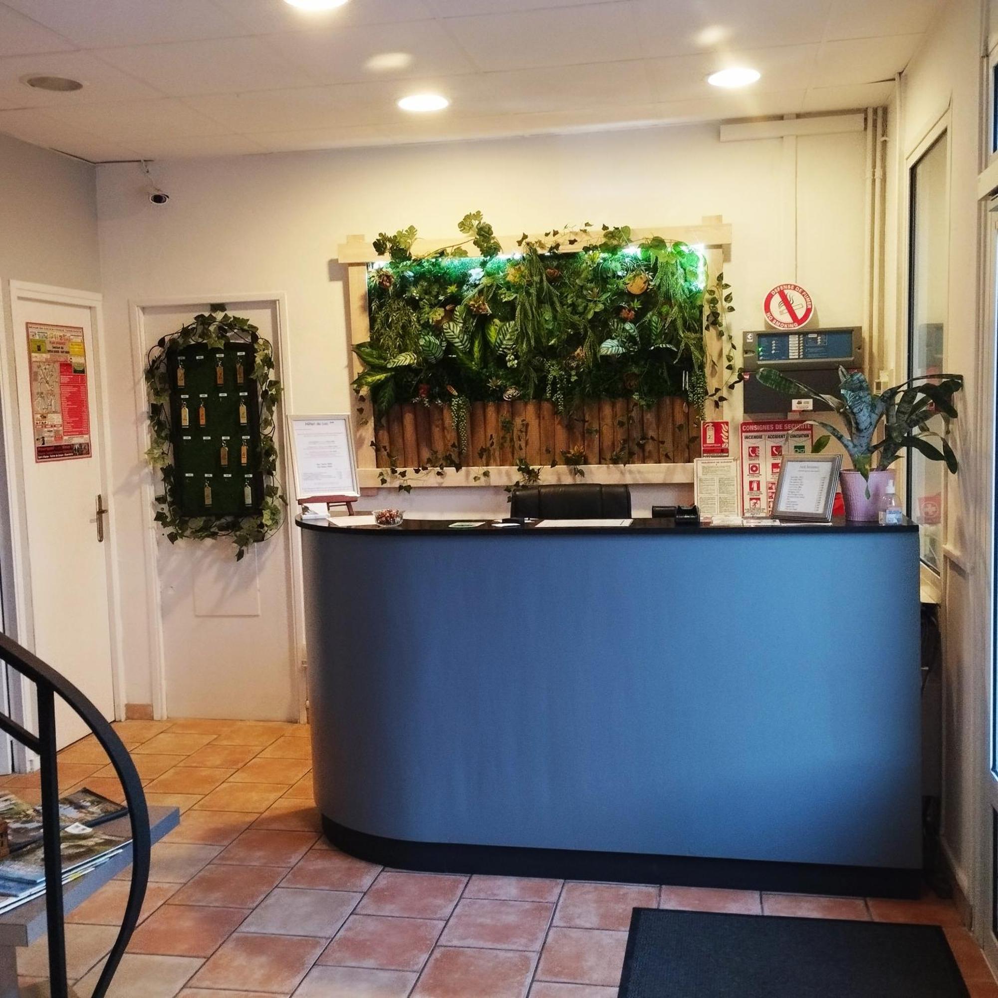 杜拉克酒店 沙托阿尔努圣奥邦 外观 照片