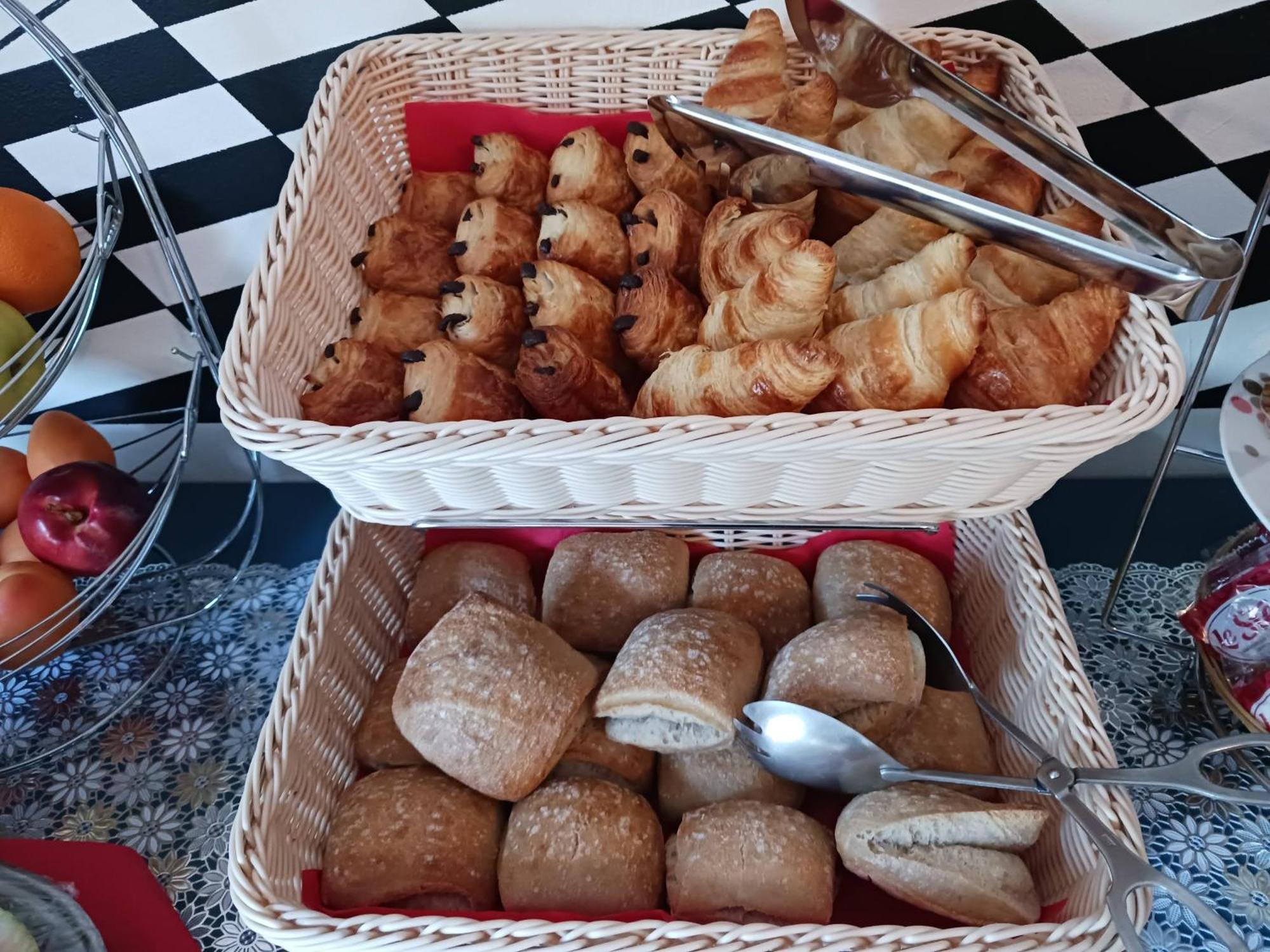 杜拉克酒店 沙托阿尔努圣奥邦 外观 照片