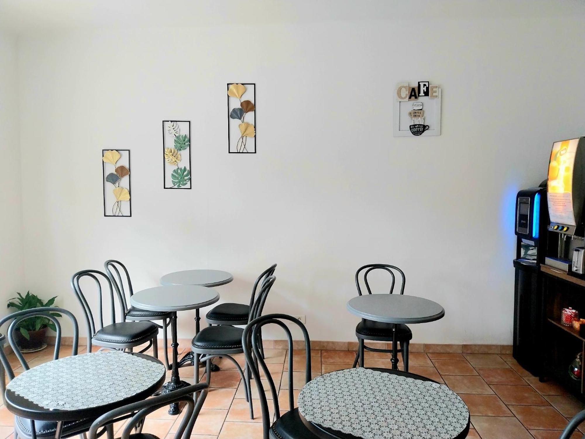 杜拉克酒店 沙托阿尔努圣奥邦 外观 照片